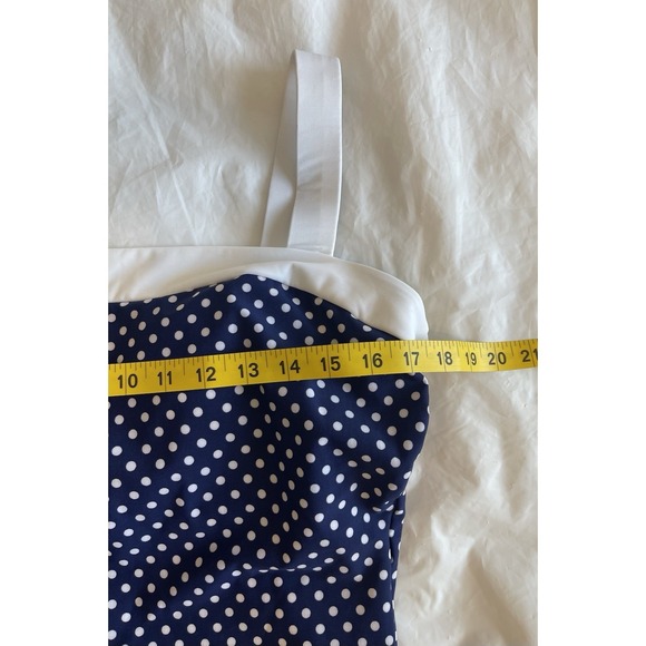 Women's Miraclesuit - Spot On Square Neck One Piece Swimsuit Size 16 Polka Dot - Picture 6 of 10